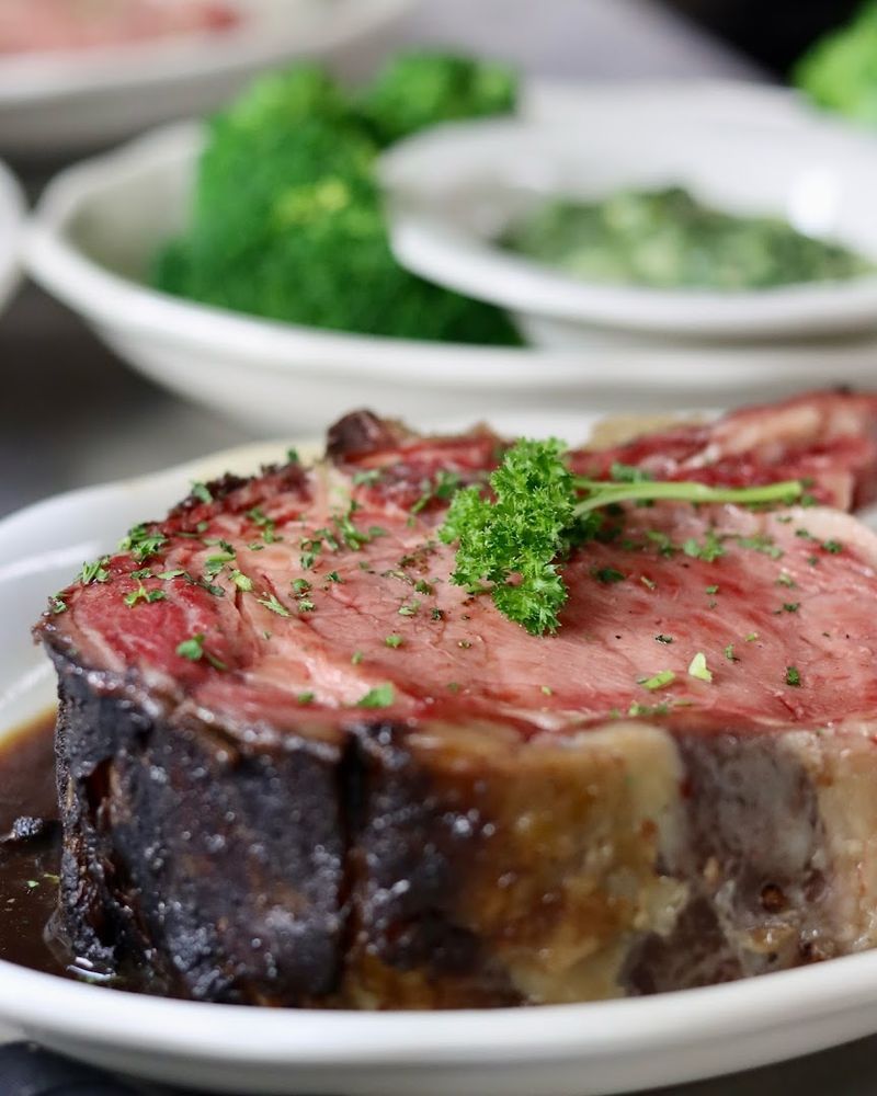 The prime rib is the star for a reason