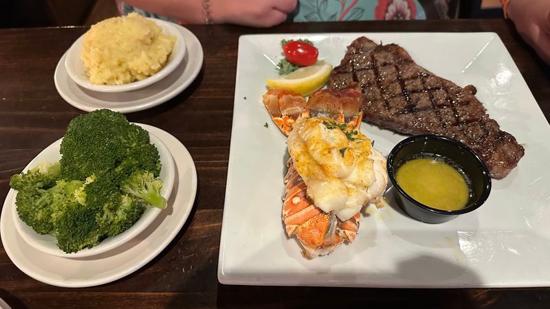 The shrimp and lobster fondue deserves its own spotlight