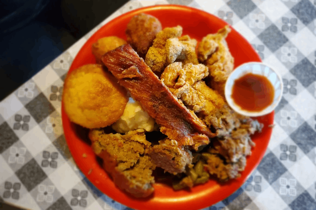 These 13 Tennessee Buffets Take All-You-Can-Eat to the Next Level