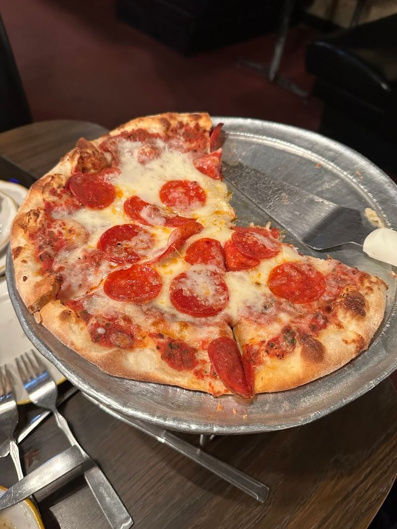 Thin Crust Pizza With Perfect Crunch Thin Crust Pizza With Perfect Crunch