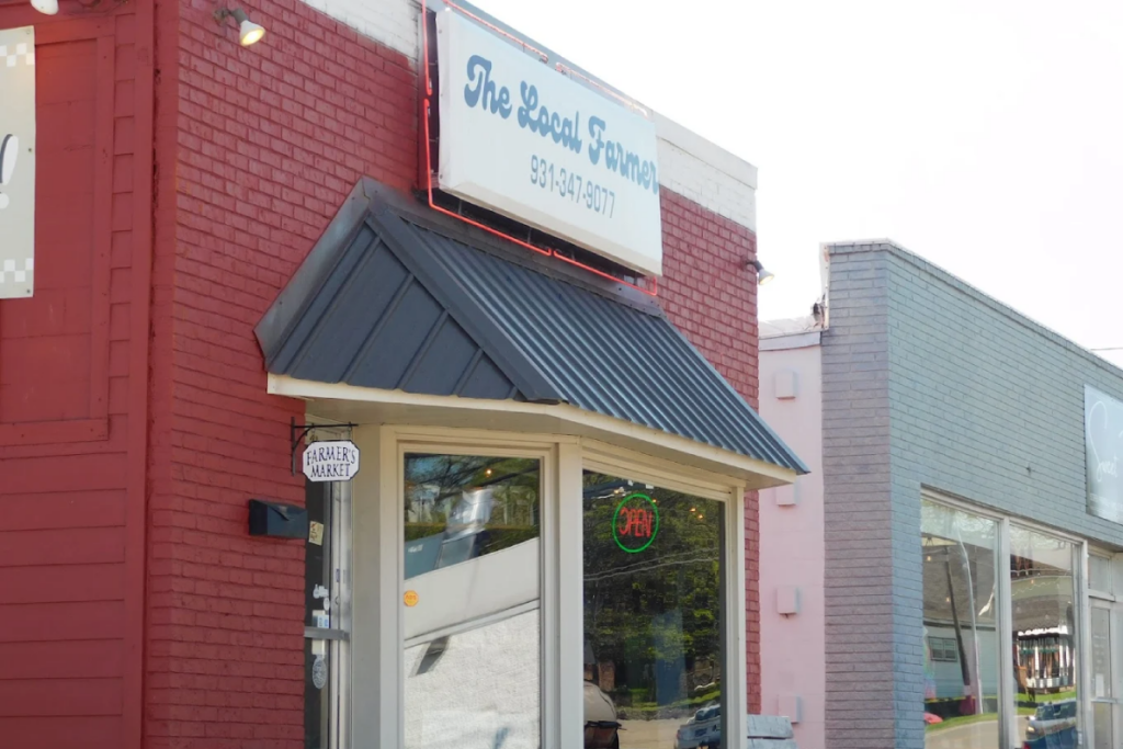 This Hidden Gem Tennessee Farm Market Serves Up Fresh Meats, Baked Goods, And Homemade Lunches