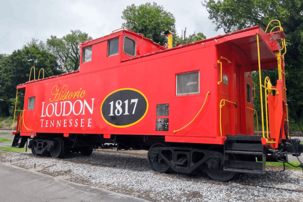 This Overlooked Tennessee Town Is So Beautiful, You'll Wonder Why Everyone Drives Right Past It