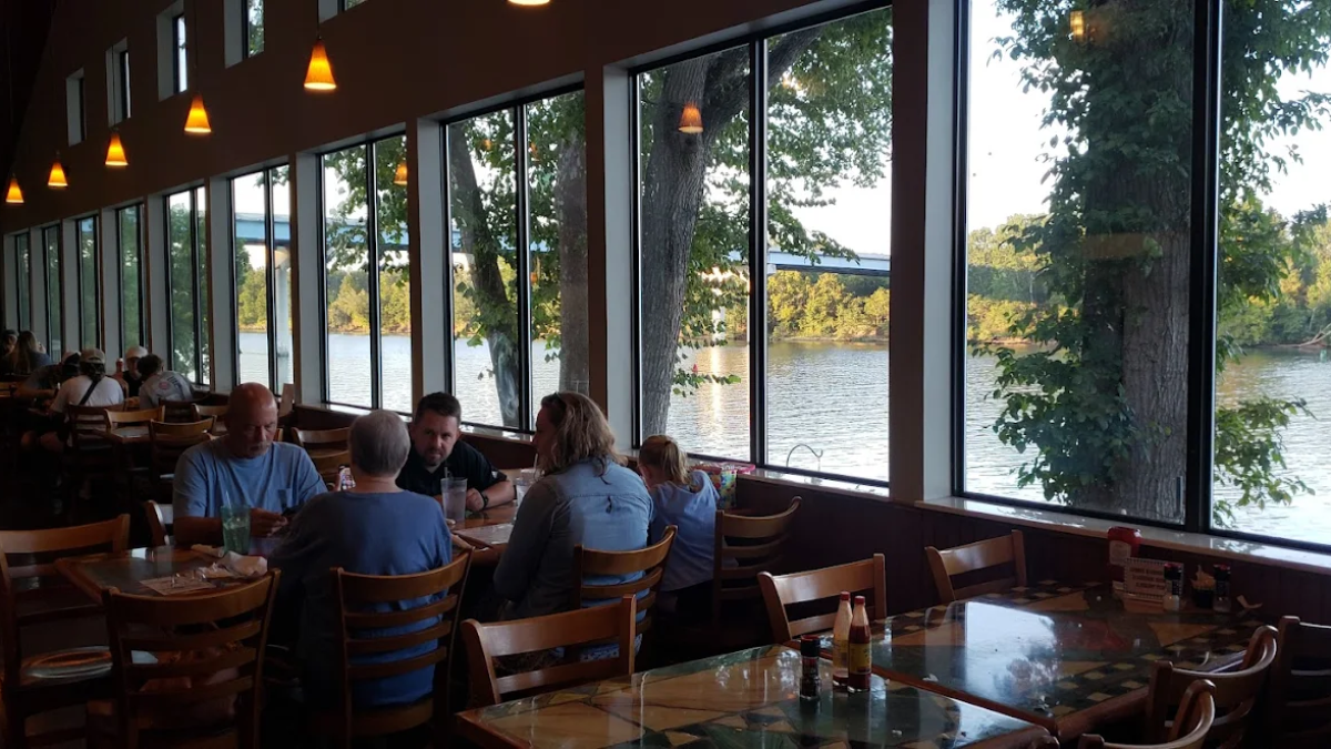 This Peaceful Tennessee Riverfront Restaurant Feels Like a Little Slice of Shore Magic
