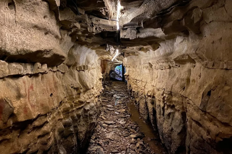 This Tennessee Cave Hides The Story Behind America’s Most Documented Haunting