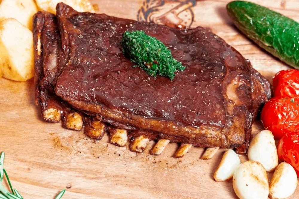 This Tennessee Restaurant Serves Beef Ribs So Tender, They Practically Melt Off The Bone