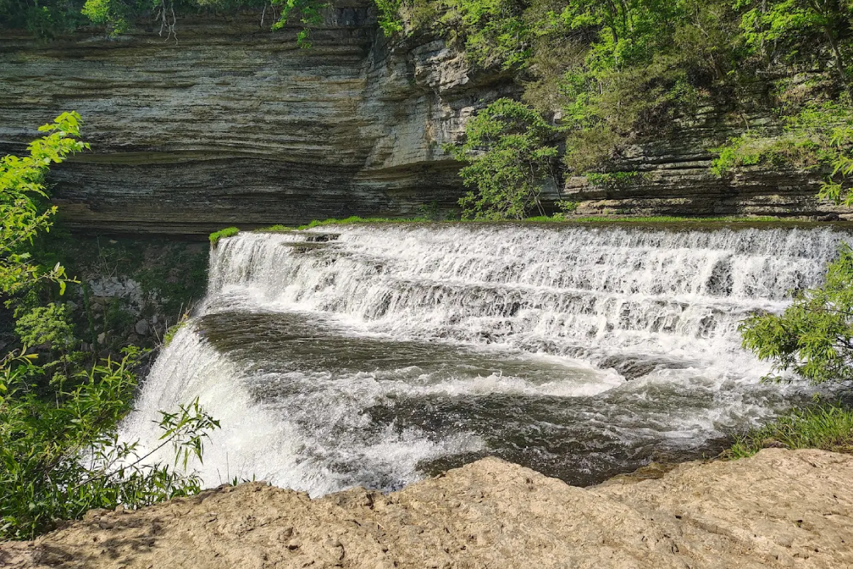 This Tennessee River Creates Four Waterfalls in One Scenic State Park