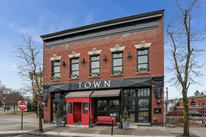 Town Bar + Kitchen - Morristown Town Bar + Kitchen - Morristown