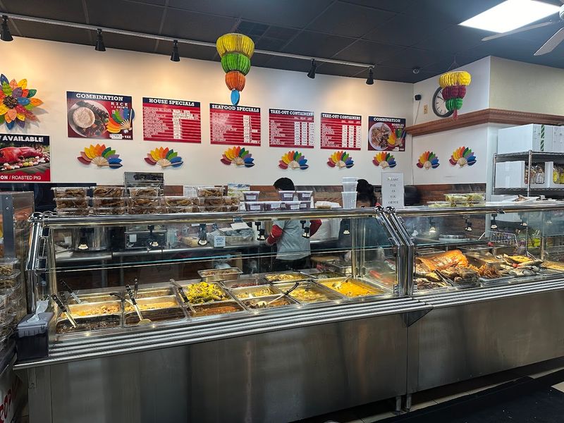 Tropical Hut Filipino Cuisine - Maywood