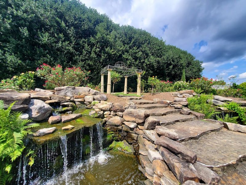 UT Gardens, Knoxville — Knoxville
