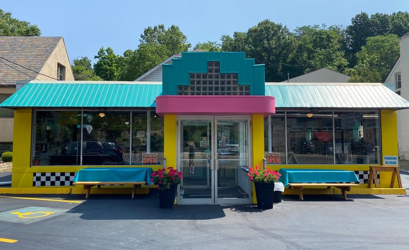 Valliant’s Diner - Pittsburgh, Pennsylvania