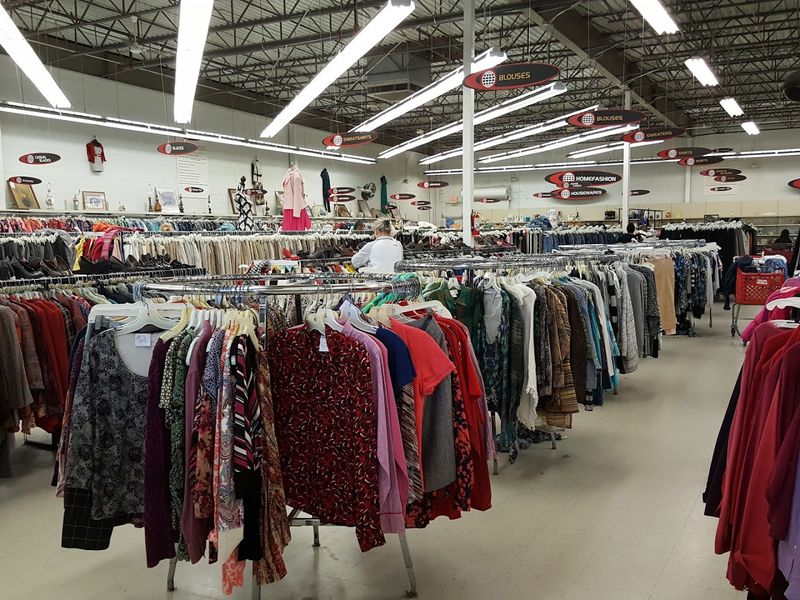 Value World Thrift, Clinton Township