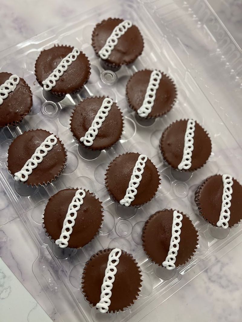 Vegan Zebra Cakes That Beat The Original Vegan Zebra Cakes That Beat The Original