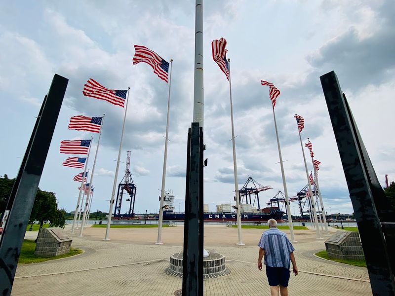 Veteran’s Memorial Waterfront Park, Elizabeth Veteran’s Memorial Waterfront Park, Elizabeth