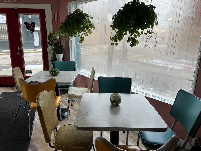 Vintage Details and Warm Service Set the Mood