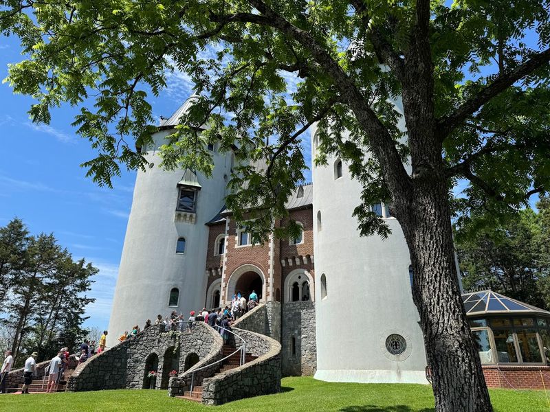 Yes, it is the castle from 'Love Story'