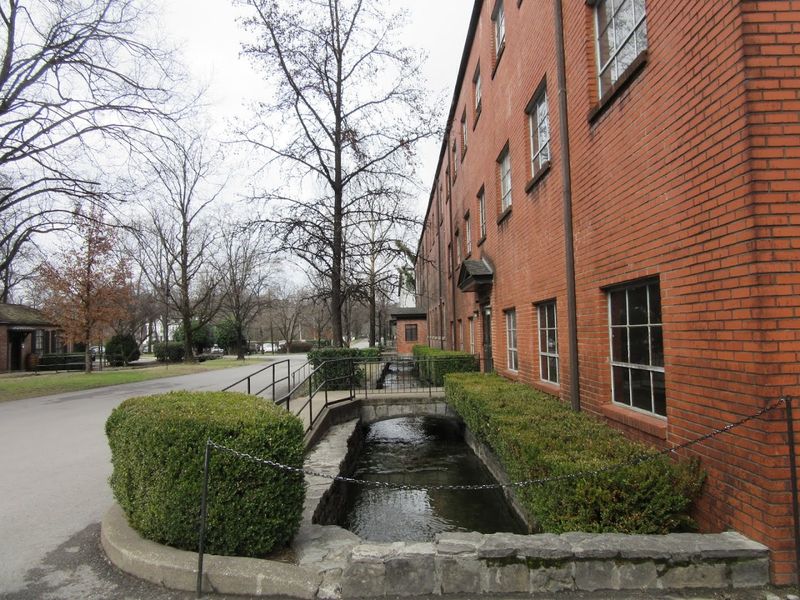 Walkable Streets With No Traffic Lights