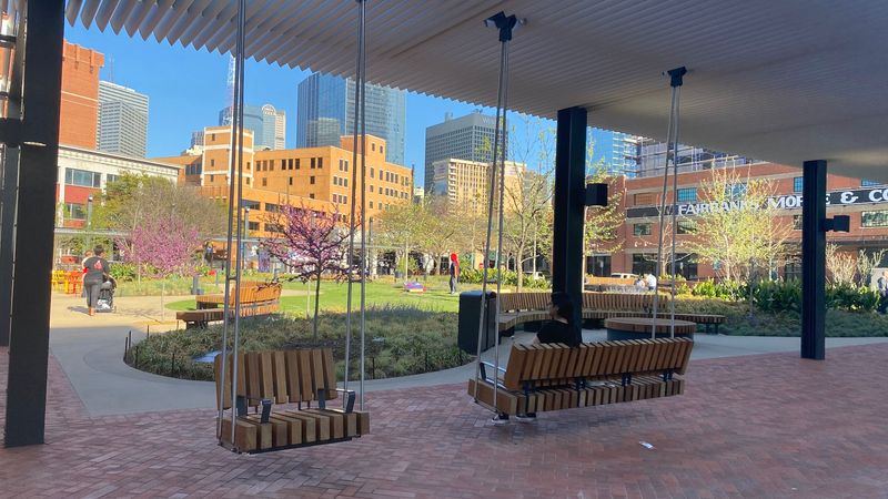West End Square Fan Gathering Spot West End Square Fan Gathering Spot