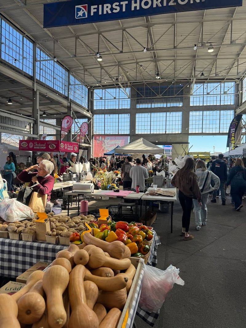 What Makes Chattanooga Market Feel Like a Mini Festival