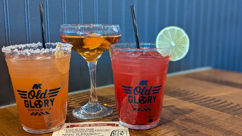 What Makes the Food, Cocktails, and Atmosphere Stand Out