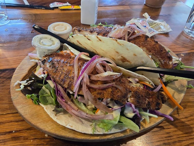 What Makes the Food Worth Talking About What Makes the Food Worth Talking About