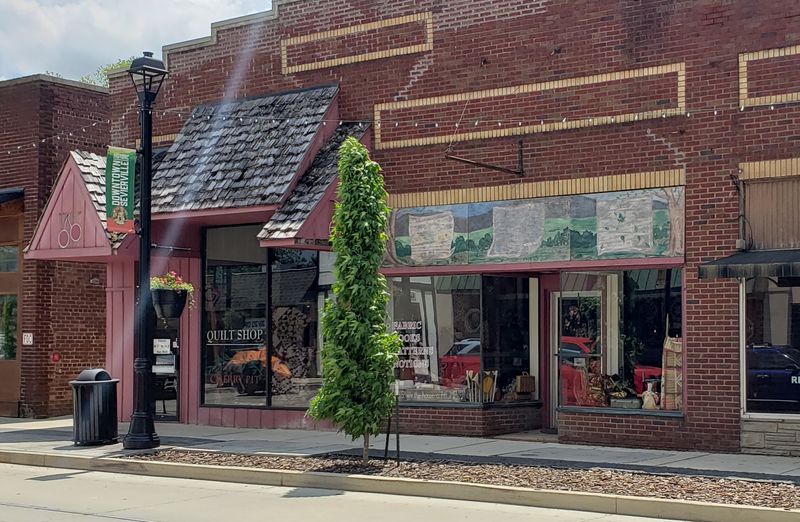 Why It's The Perfect Stop On A Sevierville Or Smoky Mountains Trip