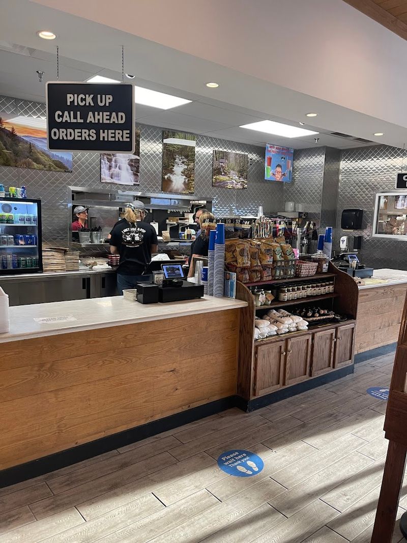 Why J.O.E. and Pop's Has Built Such a Loyal Local Following Why J.O.E. and Pop's Has Built Such a Loyal Local Following