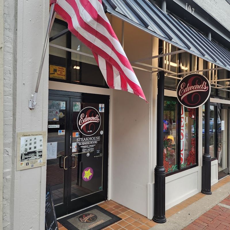 Why Locals Keep Coming Back To This Franklin Street Spot Why Locals Keep Coming Back To This Franklin Street Spot