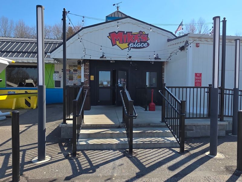 Why Mike’s Place Feels So Memorable