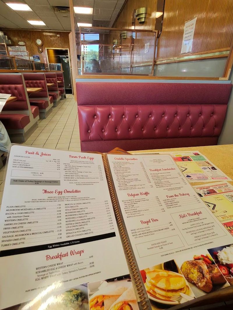 Why Regulars Keep Coming Back to the Same Booths