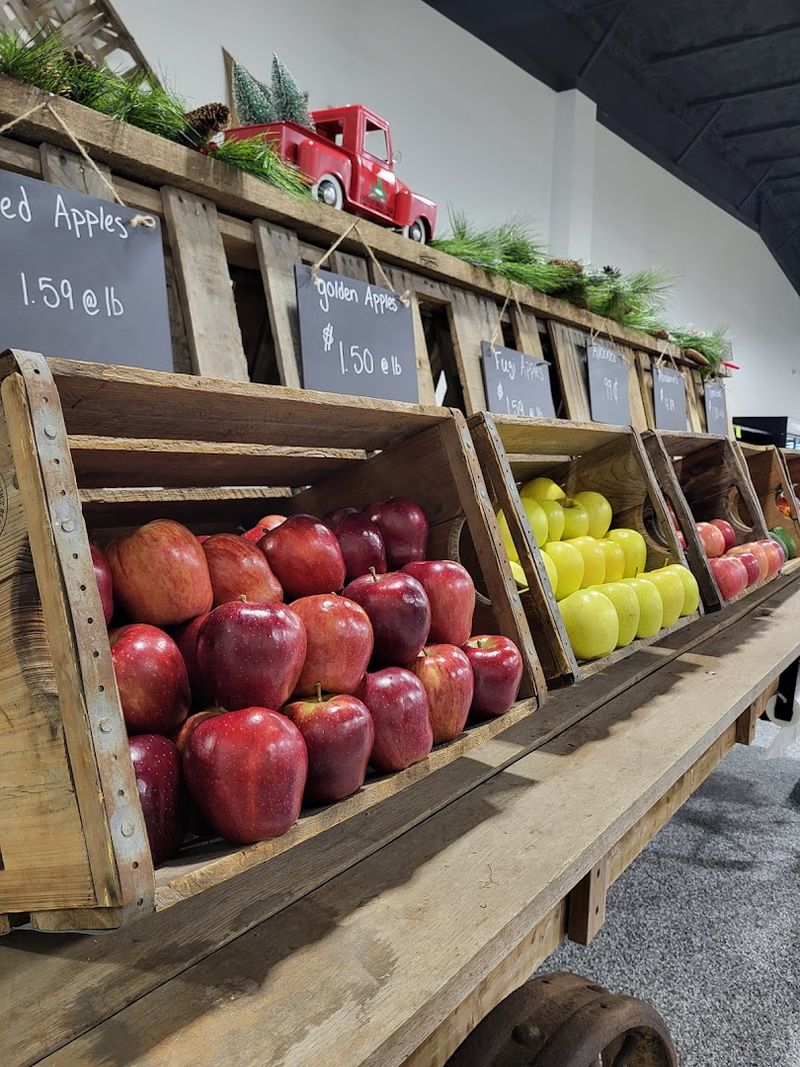 Why The Salvage Market Is Worth a Stop in Rural Tennessee Why The Salvage Market Is Worth a Stop in Rural Tennessee