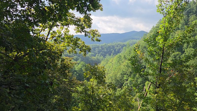 Why Townsend Makes The Perfect Base For This Tennessee Waterfall Hike