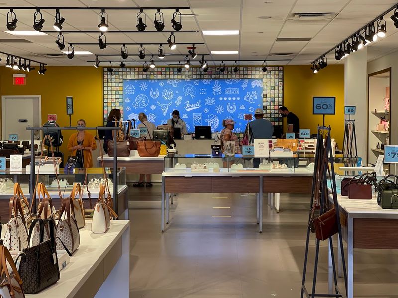 Why Visitors Keep Adding This Outlet Mall To Their Sevierville Itinerary Why Visitors Keep Adding This Outlet Mall To Their Sevierville Itinerary
