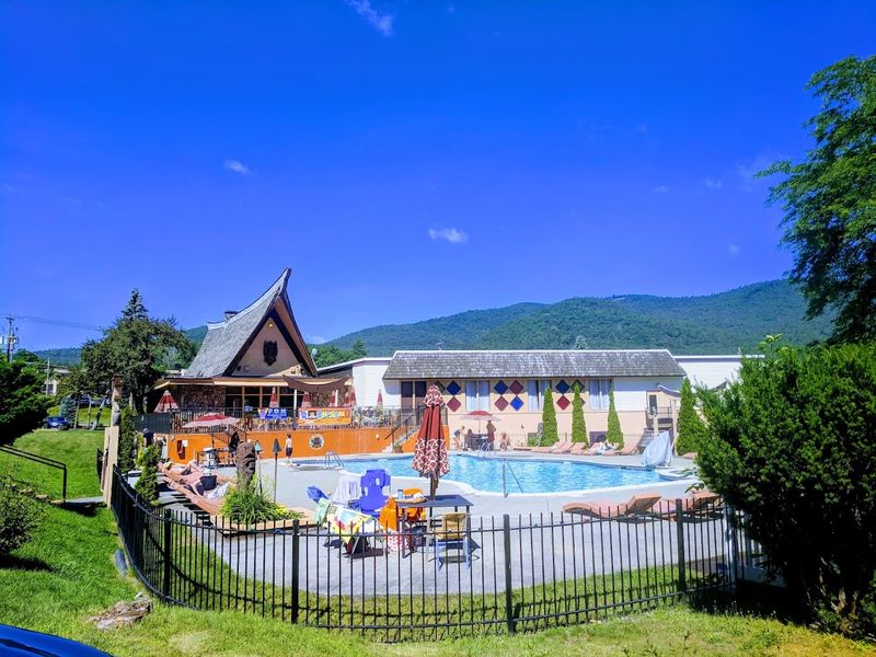 Why the location works so well for a Lake George getaway