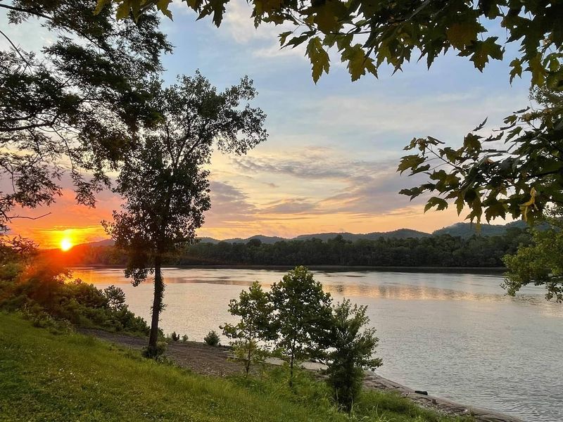 Why this hidden Ohio getaway earns such devoted praise Why this hidden Ohio getaway earns such devoted praise