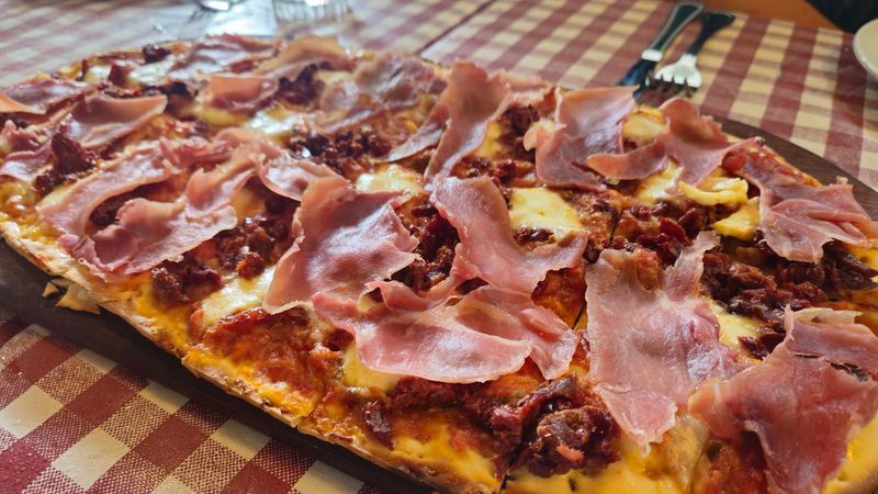Wood-Fired Pizza That Actually Delivers