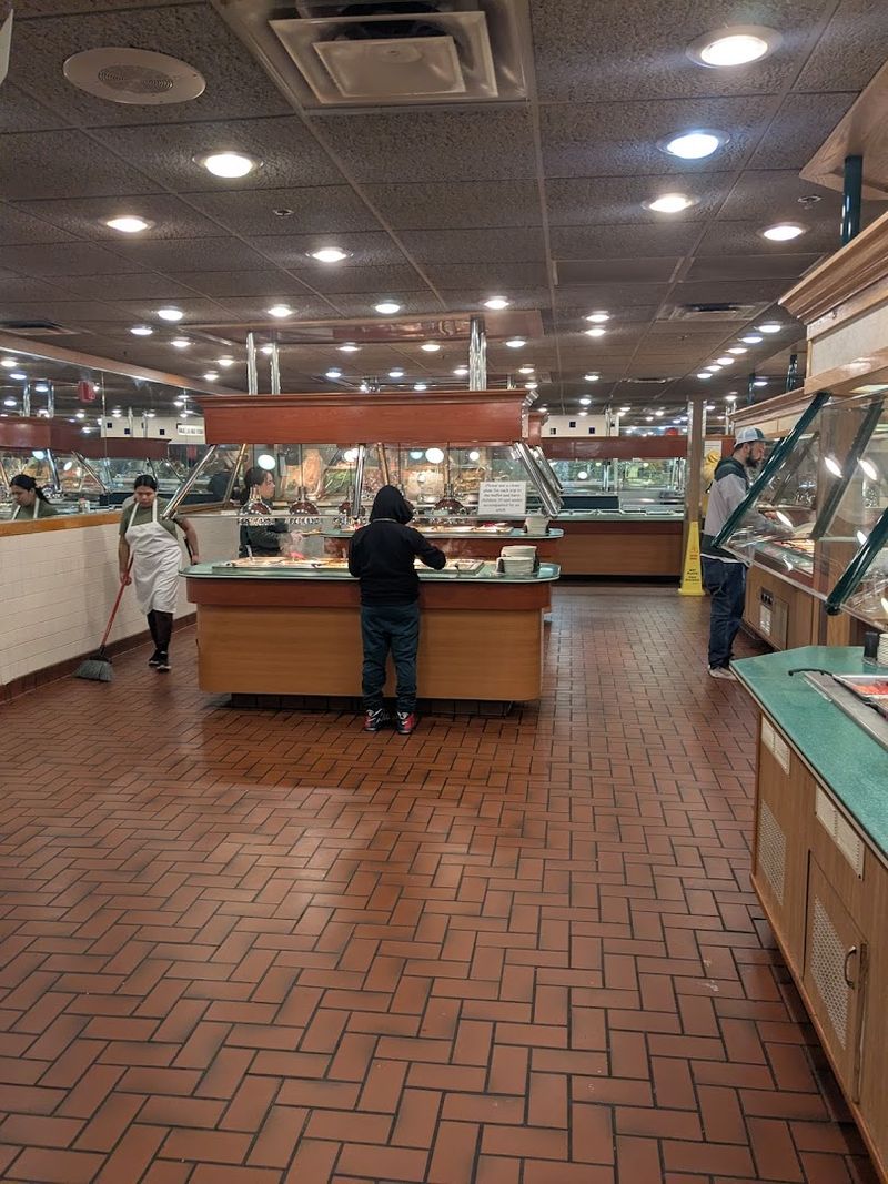 World Buffet & Grill — Lansing