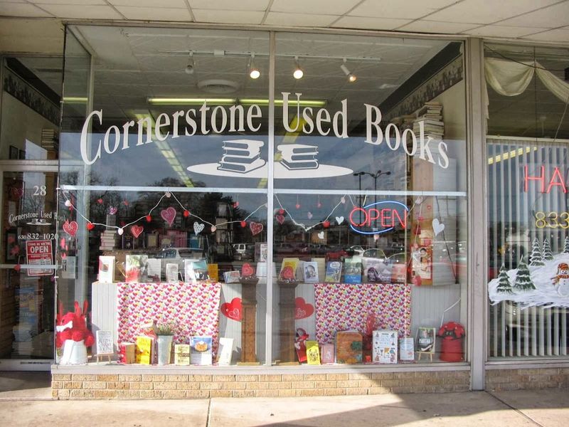 Cornerstone Used Books (Villa Park)