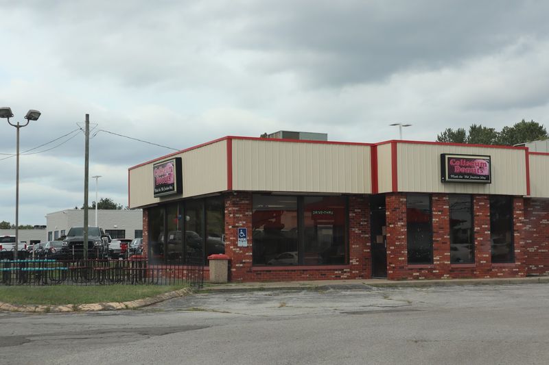 Coliseum Donuts (Fort Wayne)