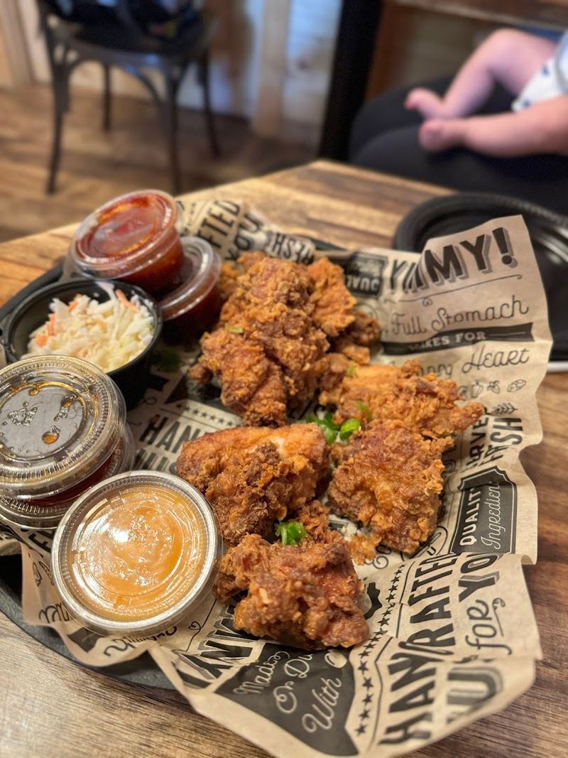 The fried chicken that steals the whole show The fried chicken that steals the whole show