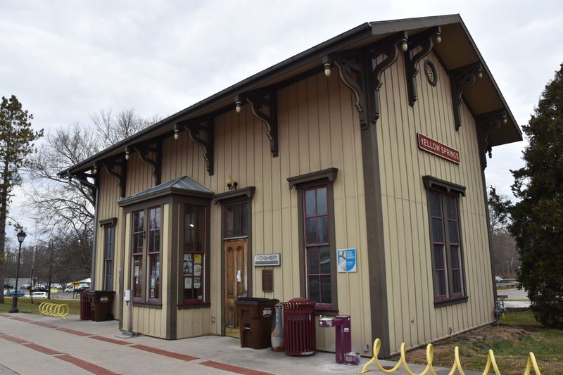 Yellow Springs Station, Yellow Springs Yellow Springs Station, Yellow Springs