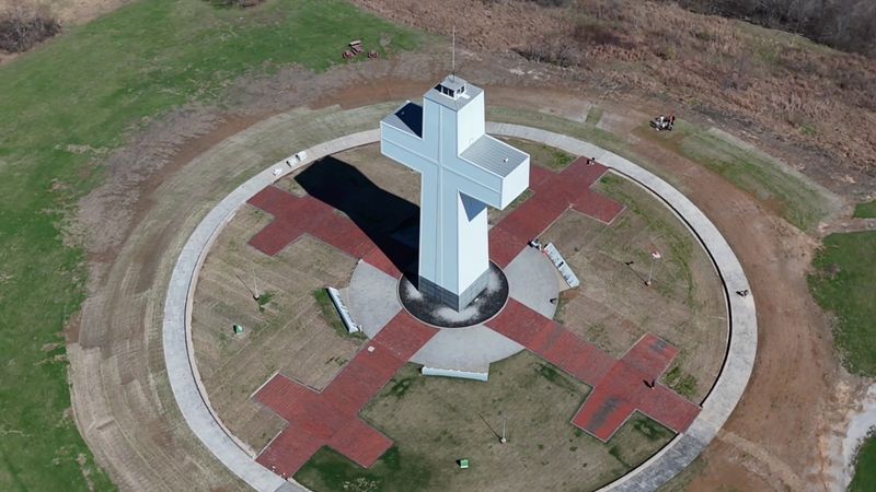 Why This Landmark Rises Above the Usual Roadside Stop Why This Landmark Rises Above the Usual Roadside Stop