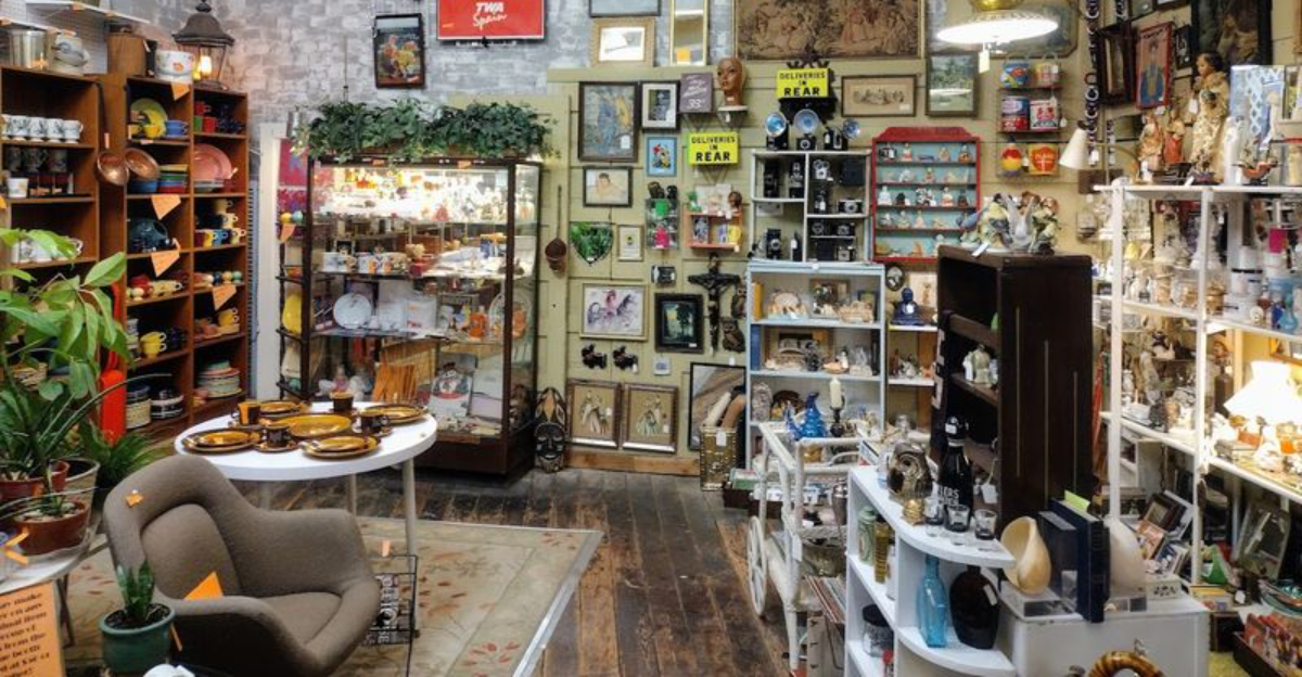 Bargain Hunters Swear By These 6 Massive Missouri Vintage Stores With Finds Under $30