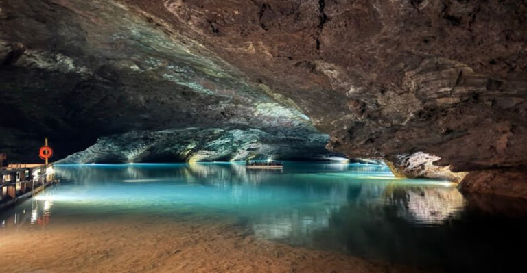 Beneath Tennessee’s Surface Lies America’s Largest Underground Lake And An Unforgettable Adventure