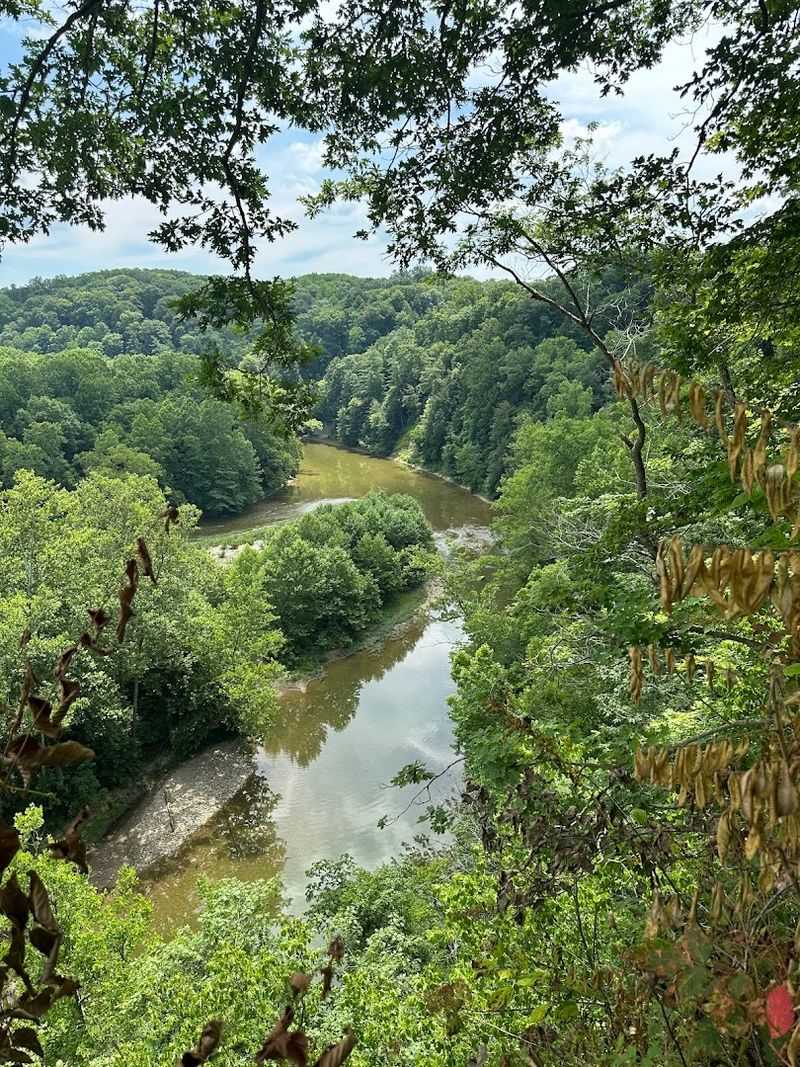 Devil’s Backbone via Shades State Park (Montgomery County) Devil’s Backbone via Shades State Park (Montgomery County)