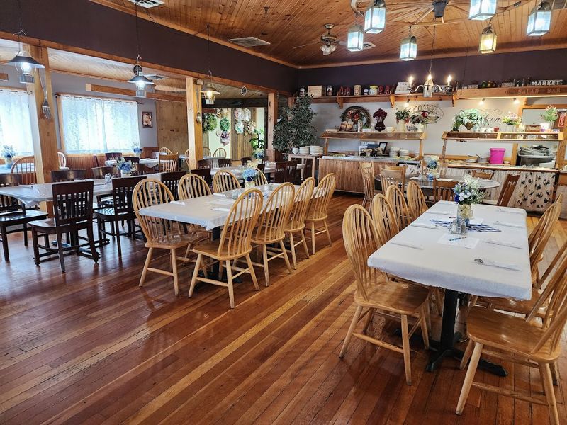Dutch Village Restaurant (Nappanee)