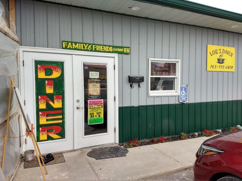 Lou’s Diner (Cloverdale) Lou’s Diner (Cloverdale)