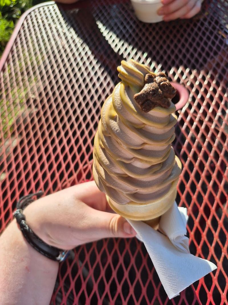 Mrs. Curl Ice Cream Shop (Greenfield) Mrs. Curl Ice Cream Shop (Greenfield)