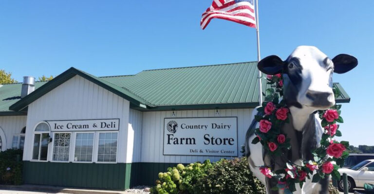 Glass Bottles, Warm Bread, And Creamy Scoops Make These 11 Amish Dairies Worth The Miles