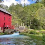 Hollywood Could Film a Movie Tomorrow in These 10 Picture-Perfect Missouri Towns