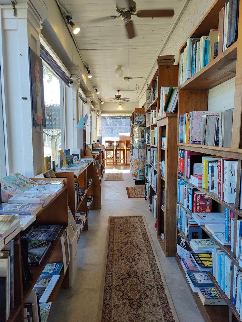 Why Town House Books Belongs in St. Charles Why Town House Books Belongs in St. Charles